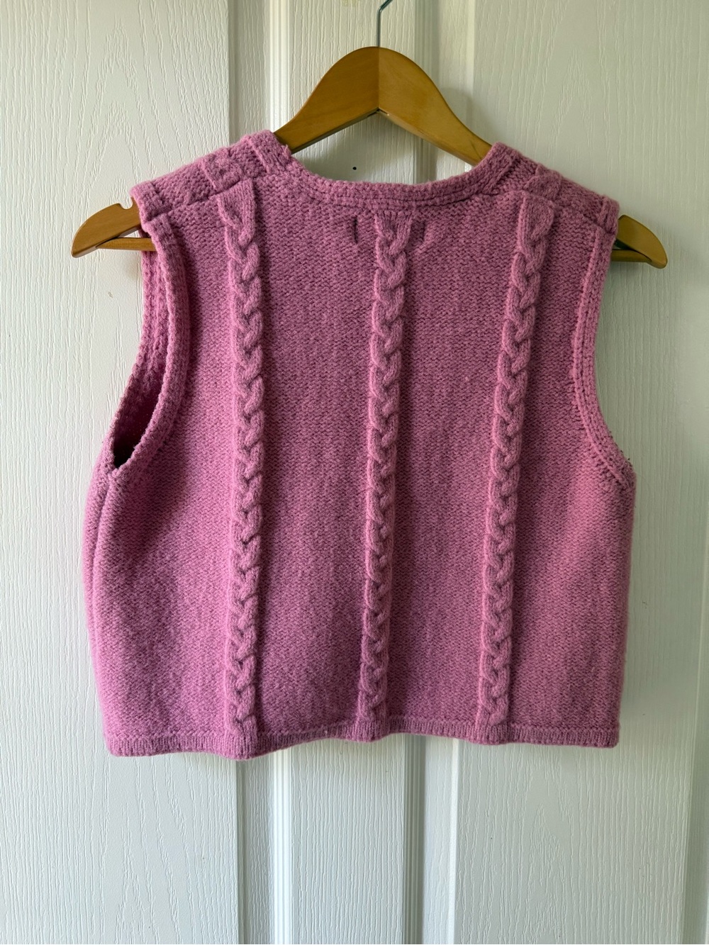 Cider Pink Embroidered Granny Knit Vest Sz M - Picture 3 of 11